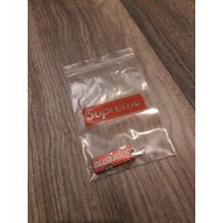 SUPREME Sleutelhanger Zakmes