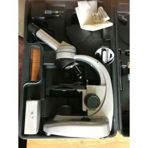 microscoop Traveler 40x tot 1024 x vergroting in koffer