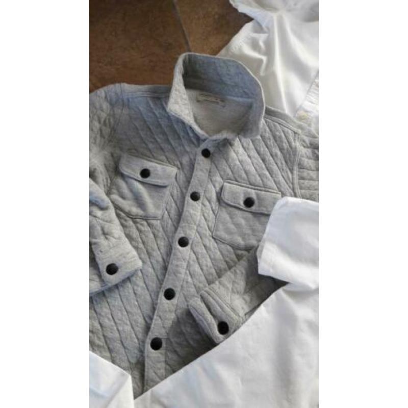 Leuk set van 4 blouses en 1 vest