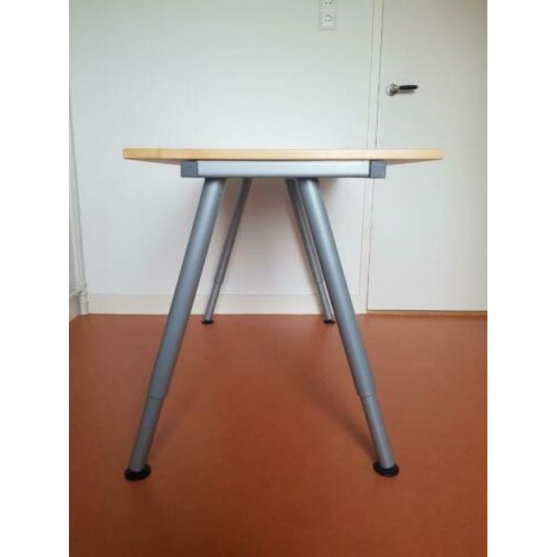 IKEA verstelbaar bureau