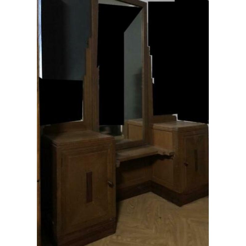 antieke slaapkamer kaptafel kast bed en nachtkastje