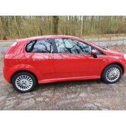 Fiat Punto 1.4 16V 3DR 2006 Rood