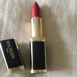 L’Oréal x balmain lipstick. Kleur domination