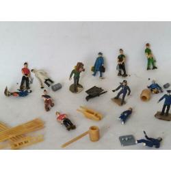 Figuren 1:87 bouwvakkers steiger reizigers Pol