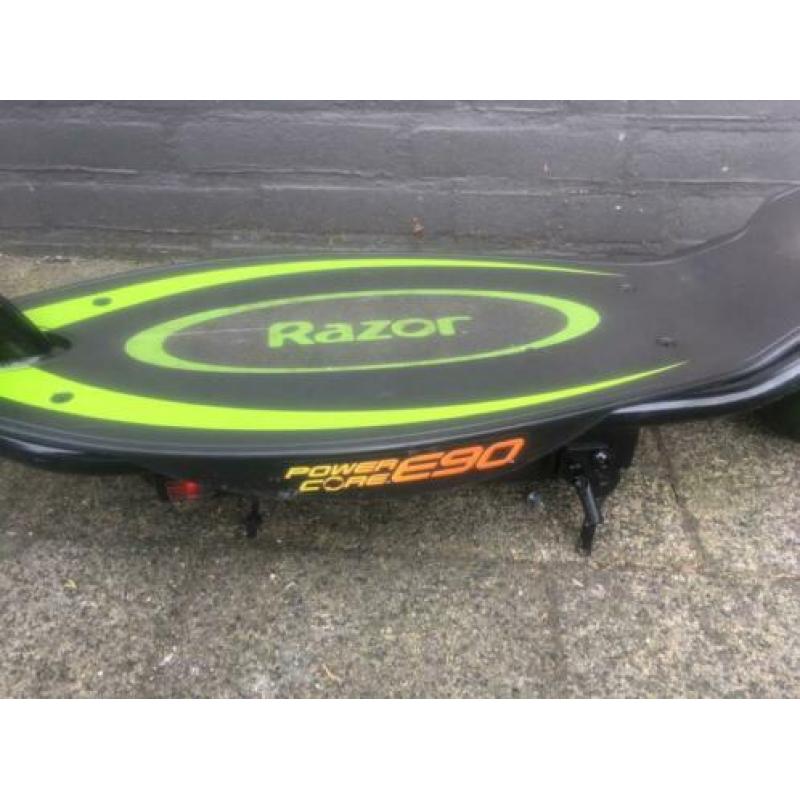 Step E 90. Elektr. Power Core