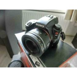 Sony SLT-A37 + 50mm 1.8/75-300/28-70/Metz flitser/tas/64GB