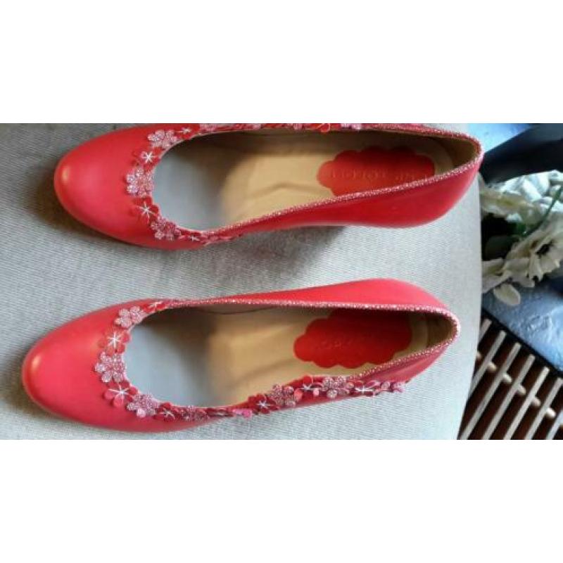 NIEUW geweldig leuke hippe rood leren pumps, Cristofoli 39