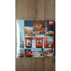 Lego 7835 bewaakte overweg NIEUW in verpakking! Vintage
