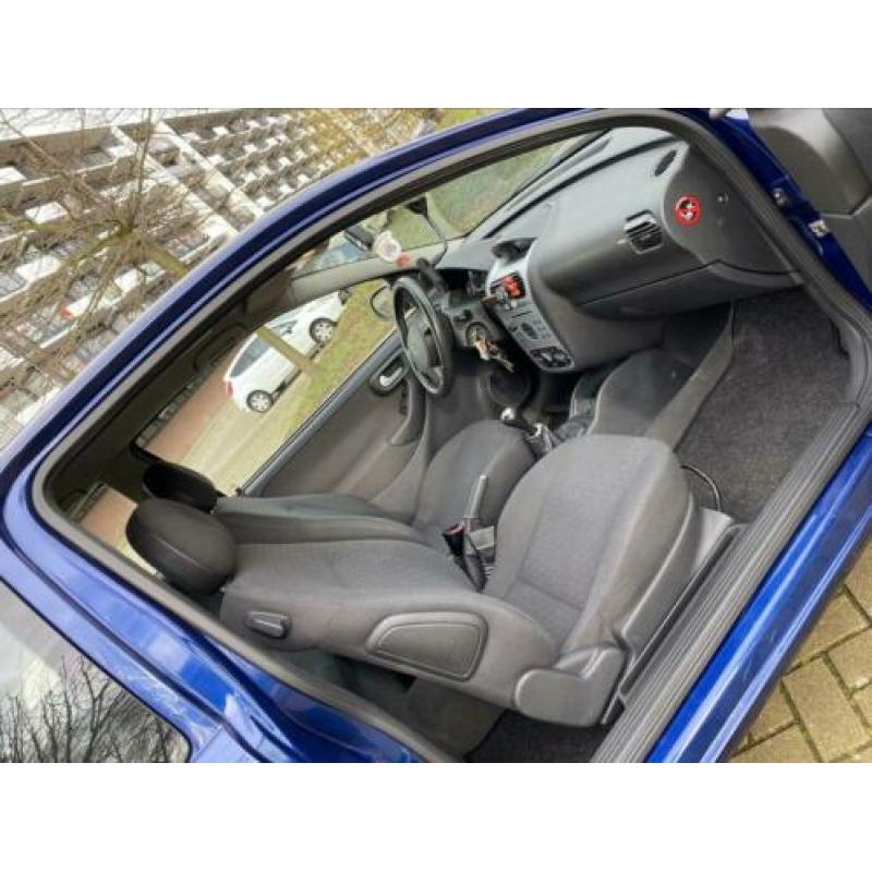 Opel Corsa 1.2 16V 3D 2003 Blauw