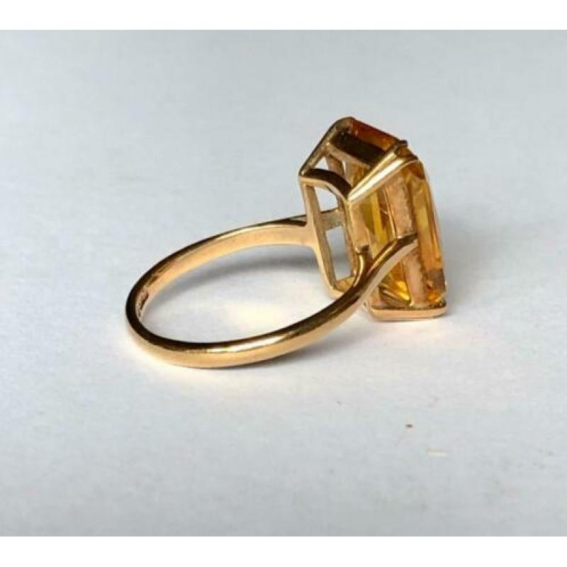 9 karaat gouden ring topaas maat 16