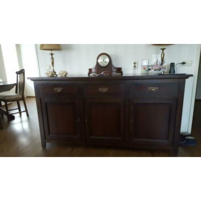 dressoir plus diversen