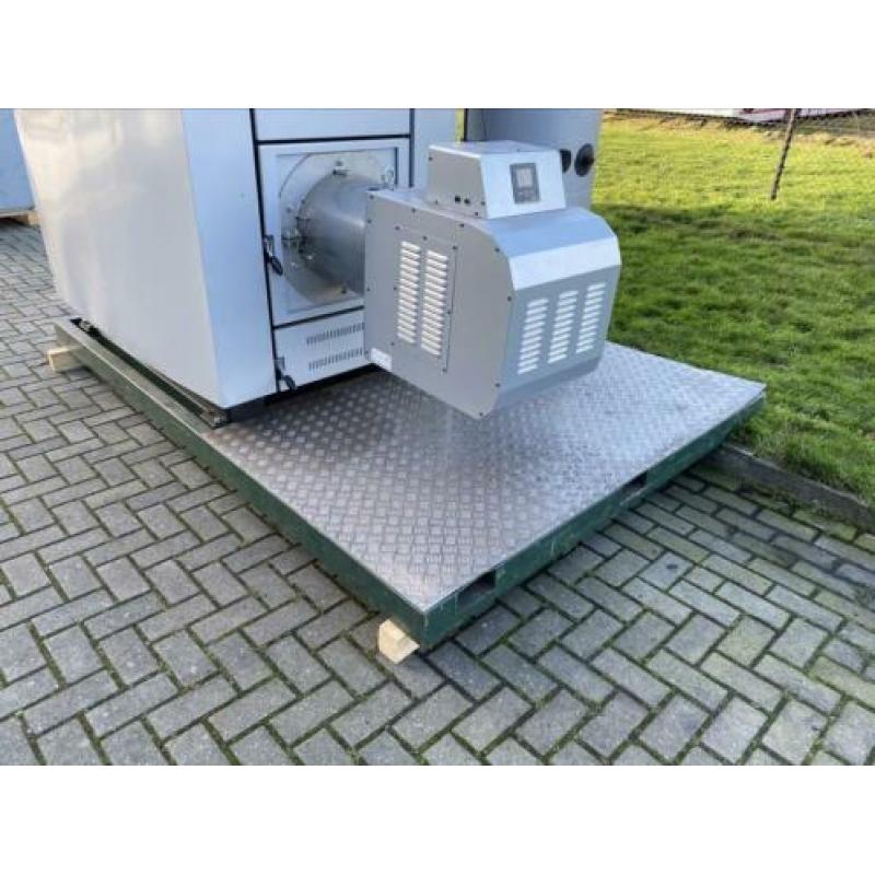Pelletketel Bmax300 250kW CV-ketel houtpelletkorrels