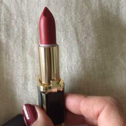 L’Oréal x balmain lipstick. Kleur domination