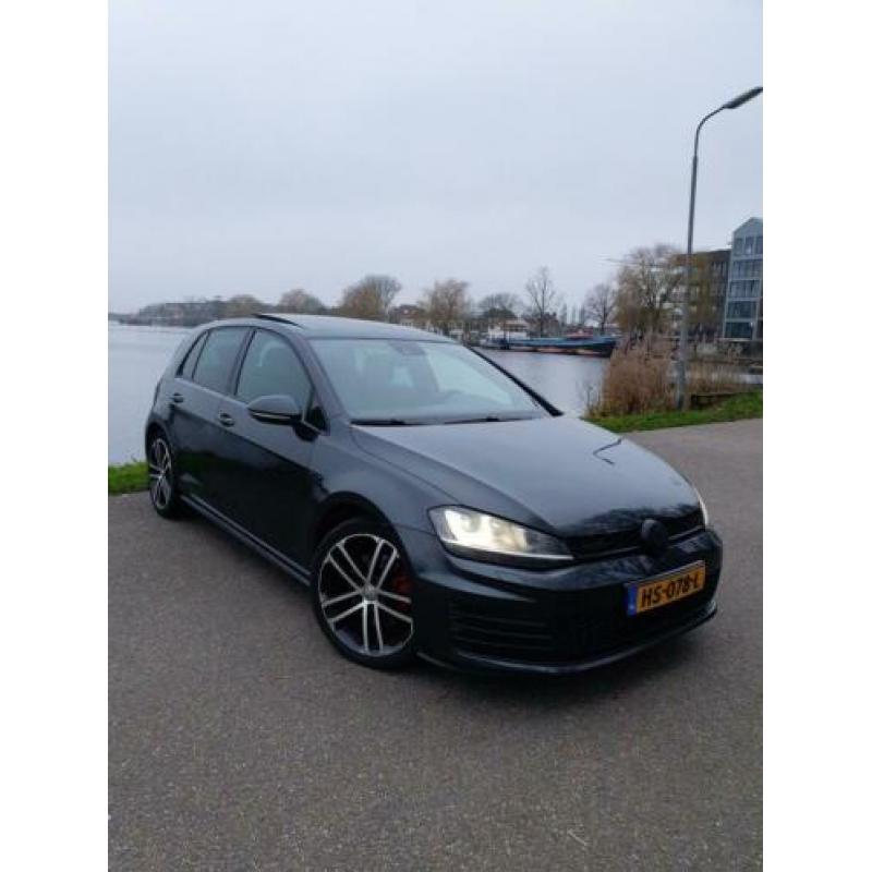 Volkswagen Golf 2.0 TDI 135KW 5D DSG 2014 Zwart
