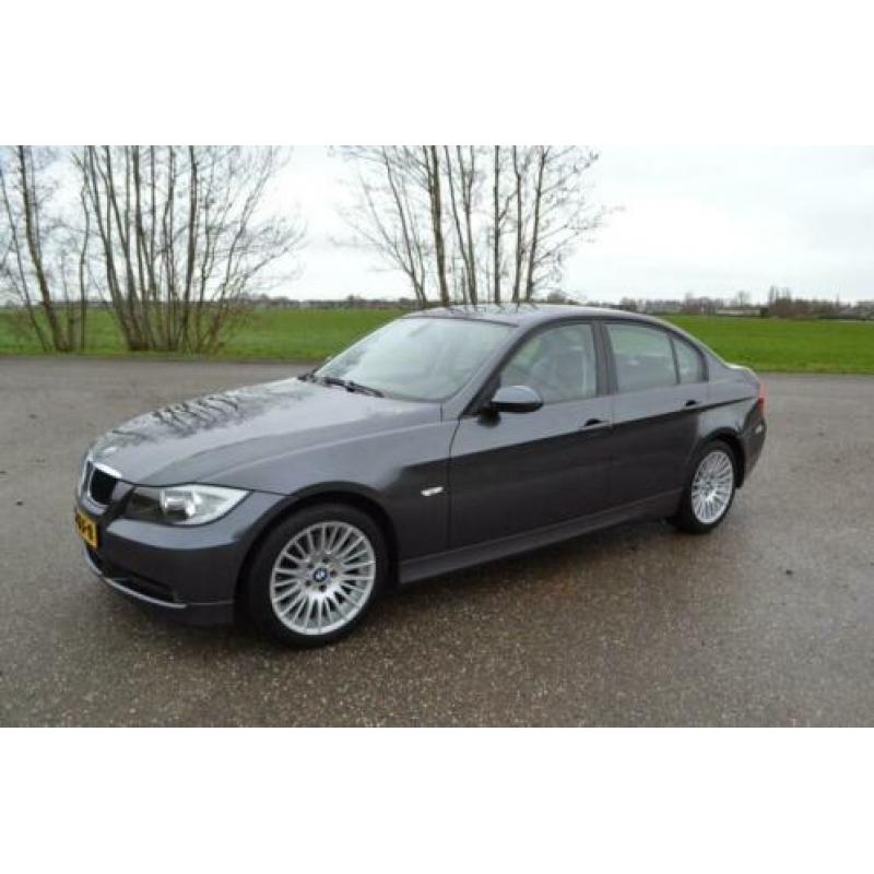 BMW 3-Serie 1.6 I 316 90KW 2008 Grijs