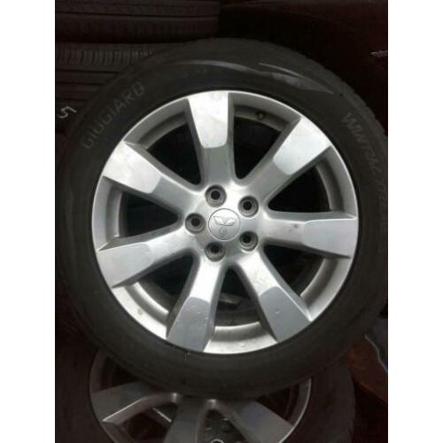 Mitsubishi Outlander winterwielen set. 18 inch. zgan.