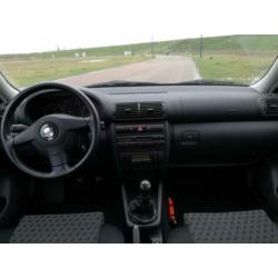 Seat Leon 1.6 Sport Zwart APK 1-21 cruisecontrol airco 6cd