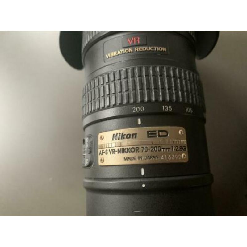 Nikon ED AF-S VR Nikkor 70-200mm 1:2.8 G