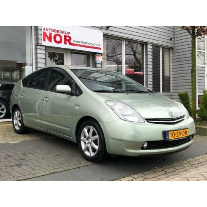 Toyota Prius 1.5 VVT-i Business Edition Navi Leer Keyless pa
