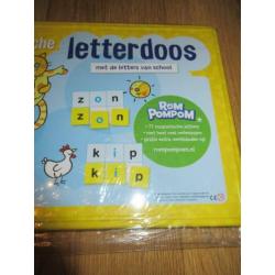 Magnetisch letterdoos rompompom van Zwijsen .
