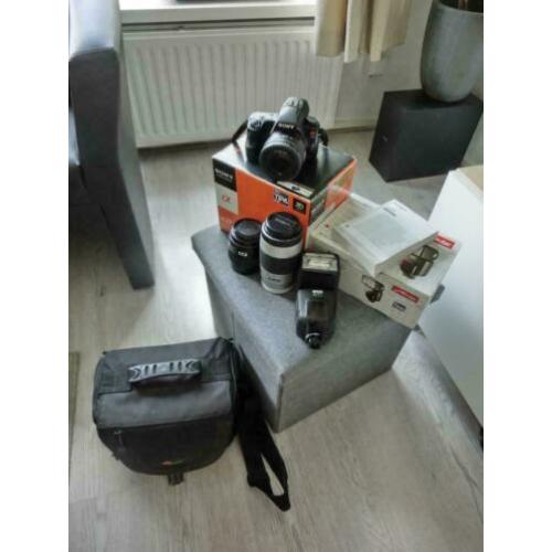 Sony SLT-A37 + 50mm 1.8/75-300/28-70/Metz flitser/tas/64GB