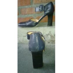 100% kalfsleder pumps Italiaans Donkerblauw hak *40* GELEN