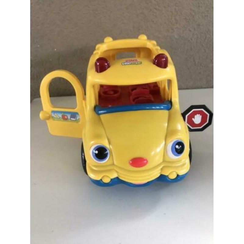 Little people schoolbus met muziek en licht