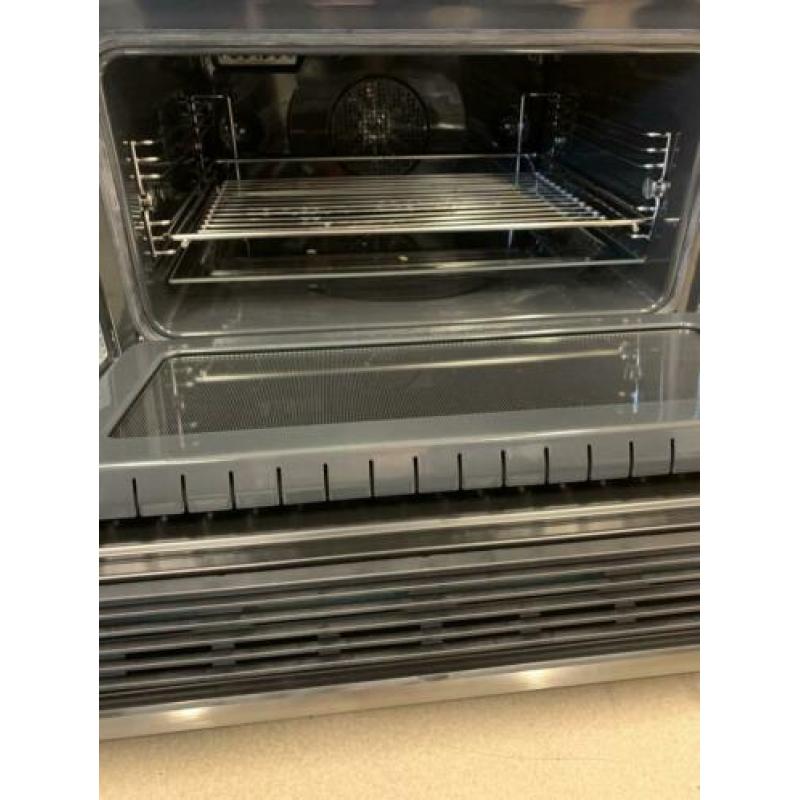 Nieuwe inbouw combi-oven met 1 jaar garantie