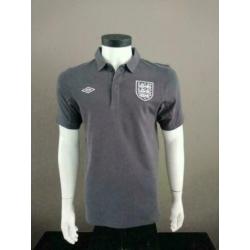 Umbro voetbal polo. Grijs. "England National Team" Maat M.