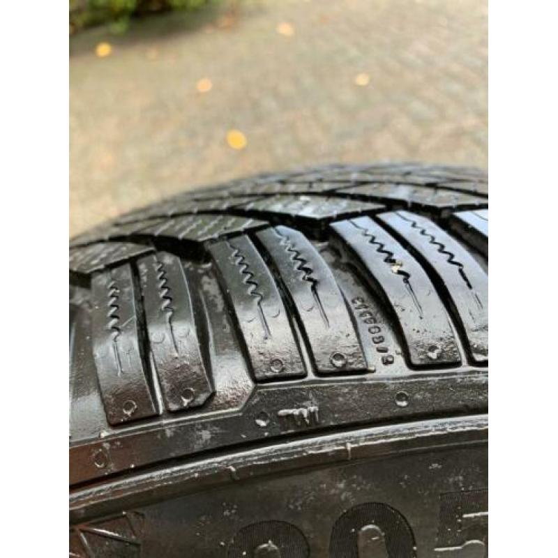 Volvo velgen 16inch met winterbanden