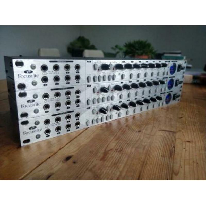 3x Focusrite Octopre Le mic preamp