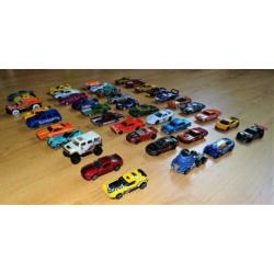 Serie Hot Wheels autootjes, 40 stuks.