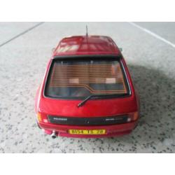 Peugeot 205 gti rood metallic