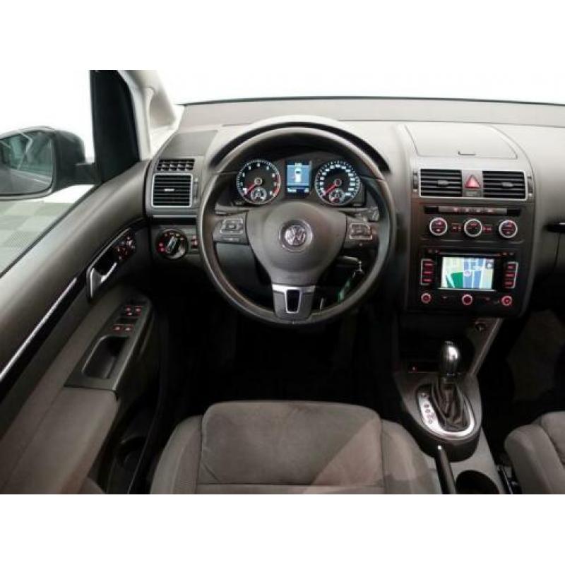 Volkswagen Touran 1.4 TSI DSG7 HIGHLINE 141pk 7Pers. Navi, E