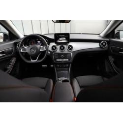 Mercedes-Benz CLA-Klasse Shooting Brake 180 AMG Aut7 Panoram