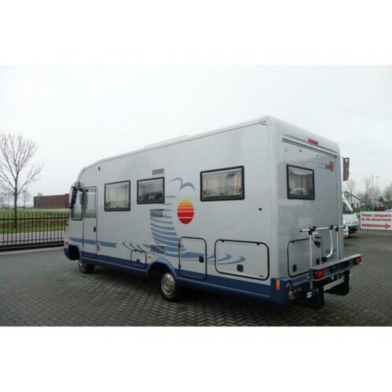 Mercedes RMB I680-LD/White star/vastbed/hefbed/156pk/2004