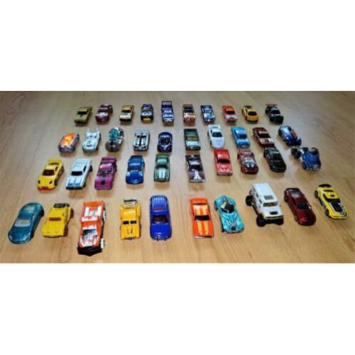 Serie Hot Wheels autootjes, 40 stuks.