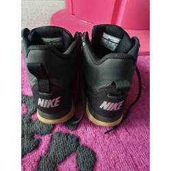 Nike maat 39