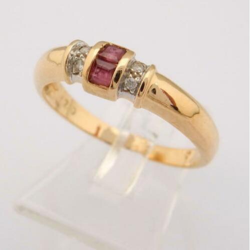 18 karaat Gouden Ring 2 Robijnen en 4 Diamanten M 17.75
