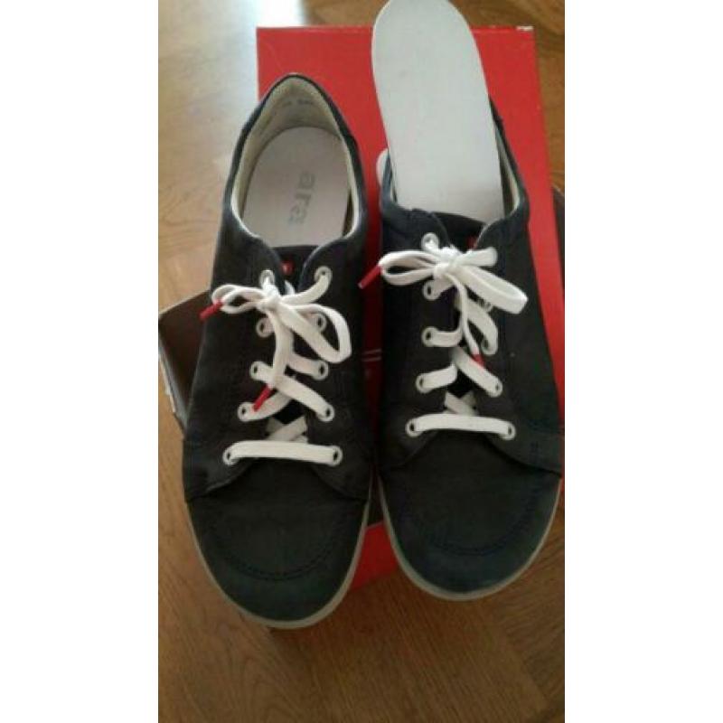 Veterschoen, merk ara, blauw, maat 42