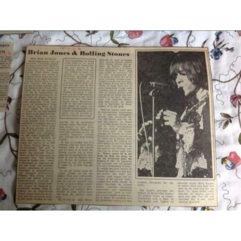 Brian Jones verdronken in zwembad - diverse knipsels