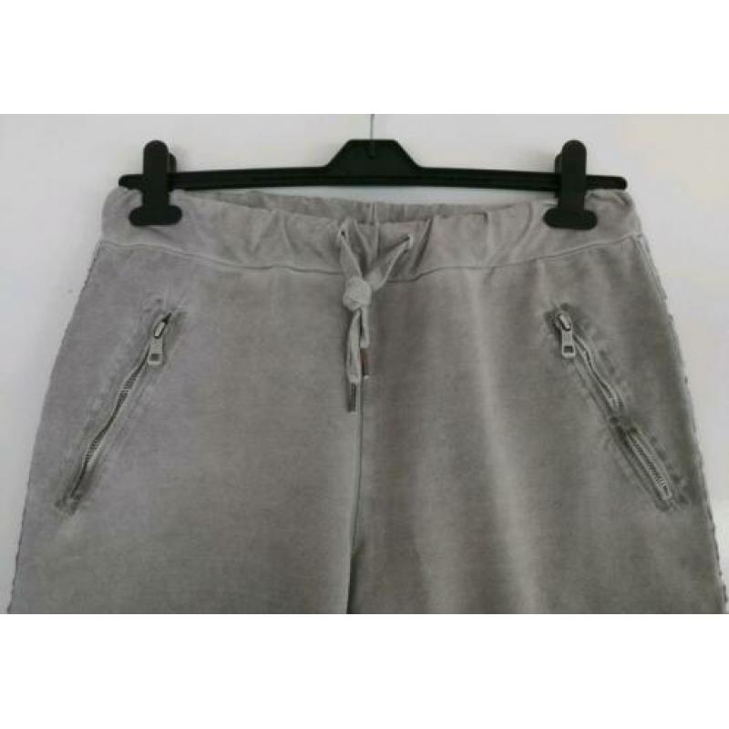 Nieuwe grijze broek maat XL