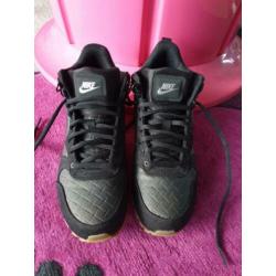 Nike maat 39