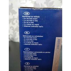 Scart -S - VHS -tulp switch 4 poorten