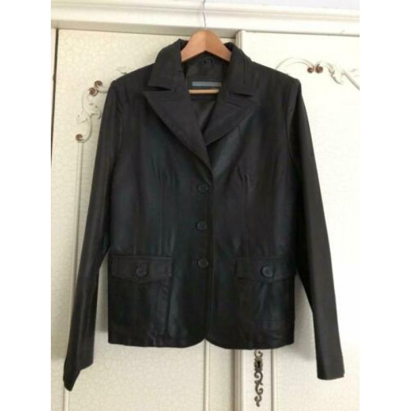 ESSENTIALS leder Jasje mt (44) NIEUW