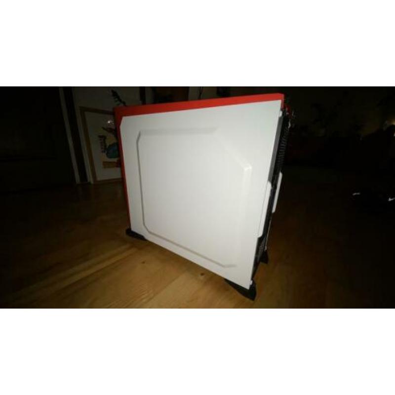 Pc kast Corsair ALLEEN DE KAST!!!