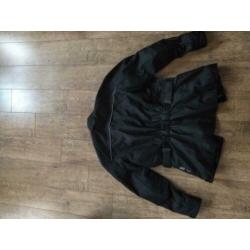 Dames scooterjack nylon, in zeer goede staat.