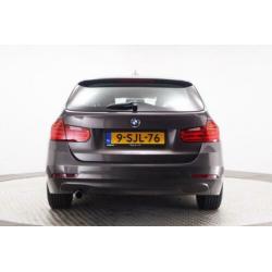 BMW 3 Serie Touring 320d 164 Pk Executive Navi Parksens Clim