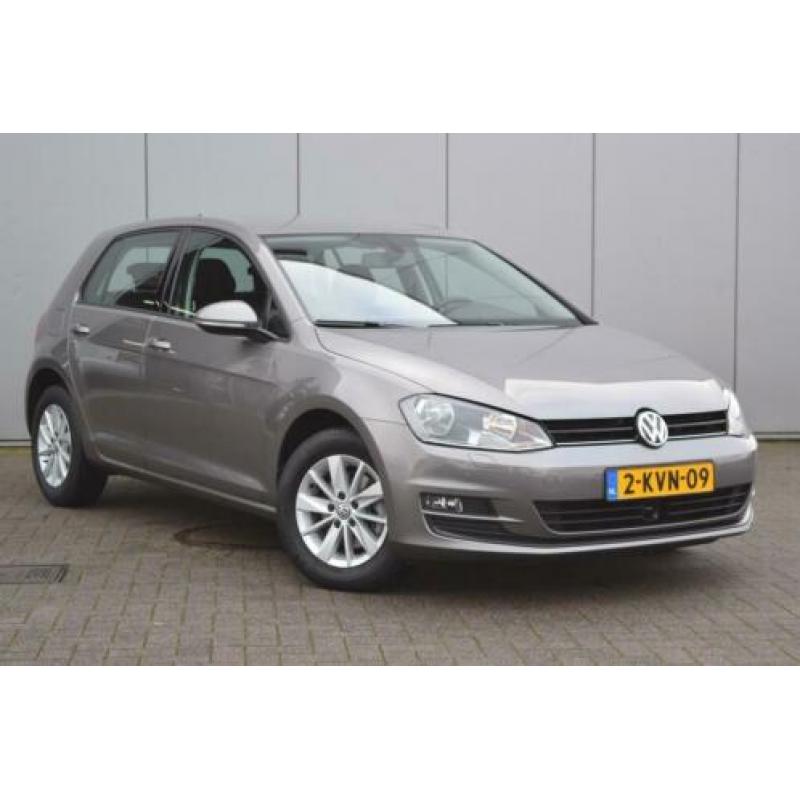 Volkswagen Golf 1.6 TDI Highline PDC Adaptief Cruise Stoelve