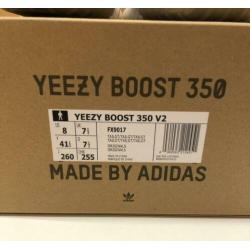 Yeezy Boost 350 v2 Tail Light maat 41 1/3